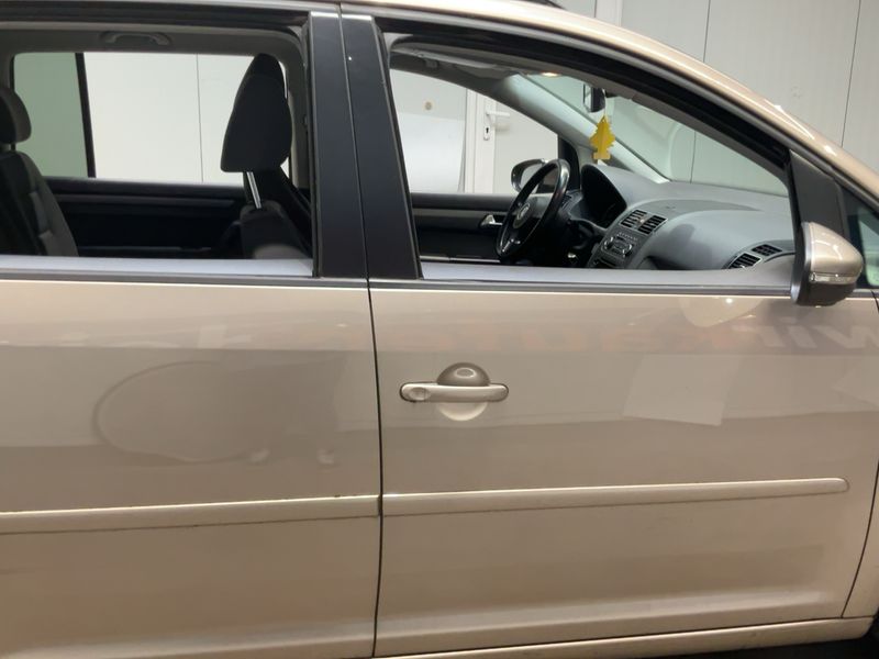 Volkswagen Touran 1.2 TSI Comfortline BlueMotion Tech — zdjęcie 7
