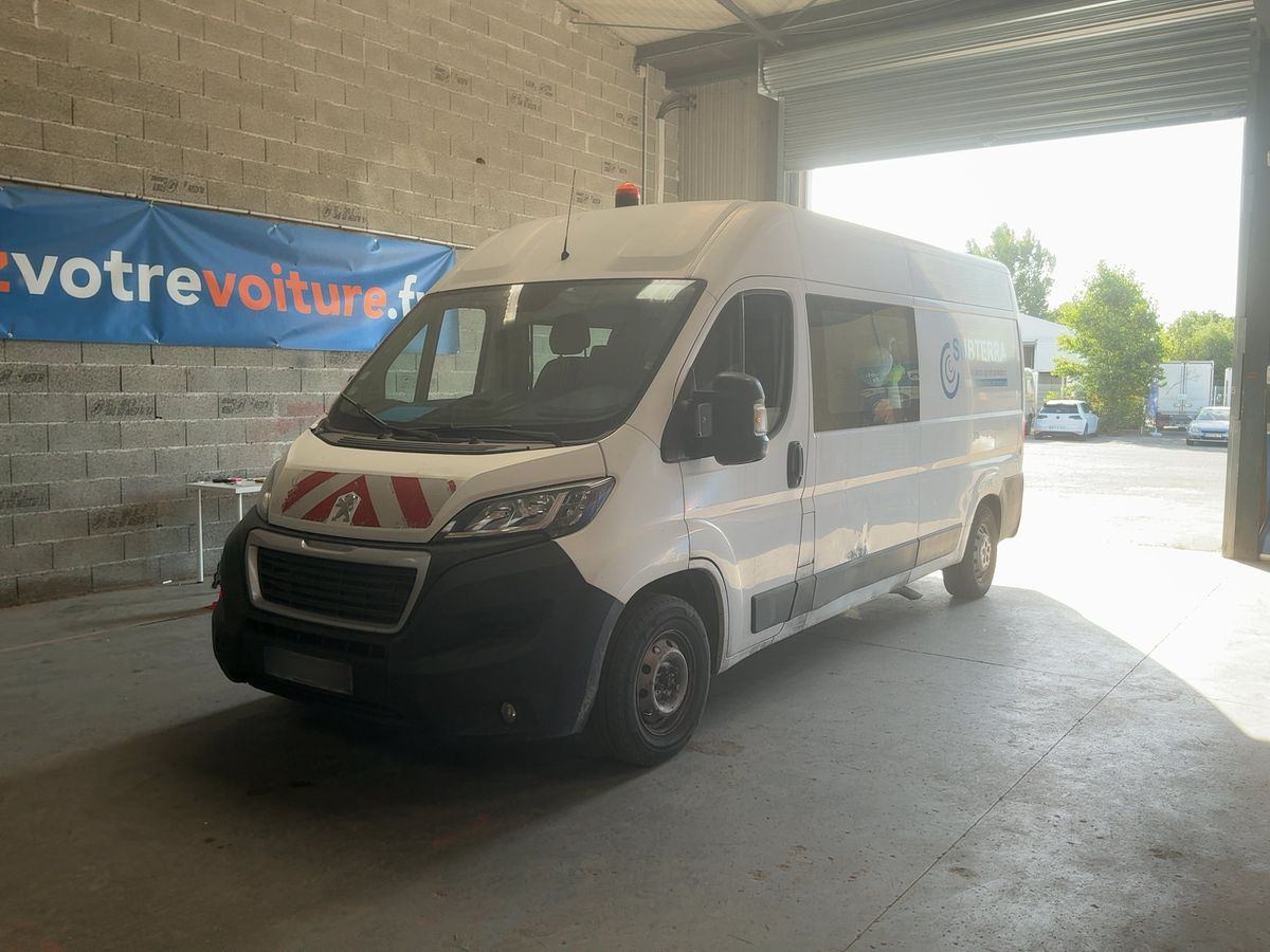 Peugeot Boxer 2021 — photo 1