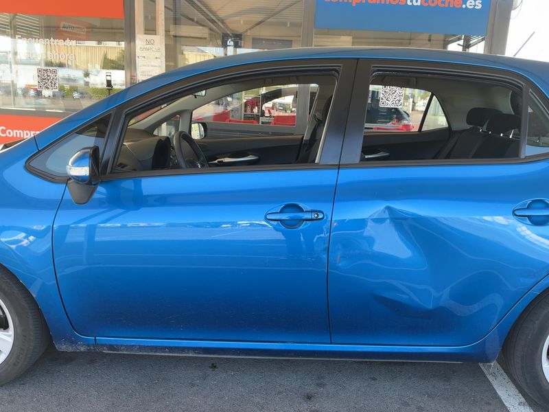 Toyota Auris 1.4 Turbodiesel Active — zdjęcie 4
