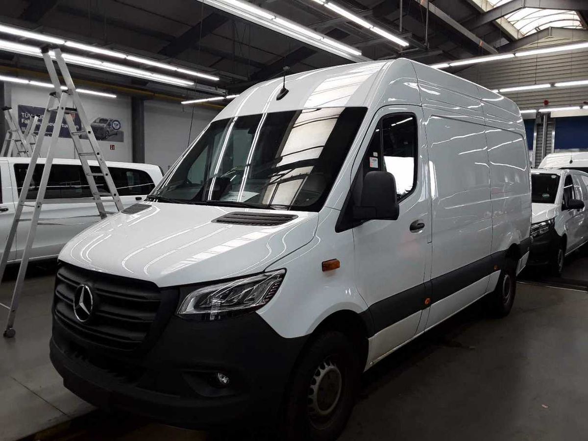 Mercedes-Benz Sprinter 317 CDI RWD PRO L2