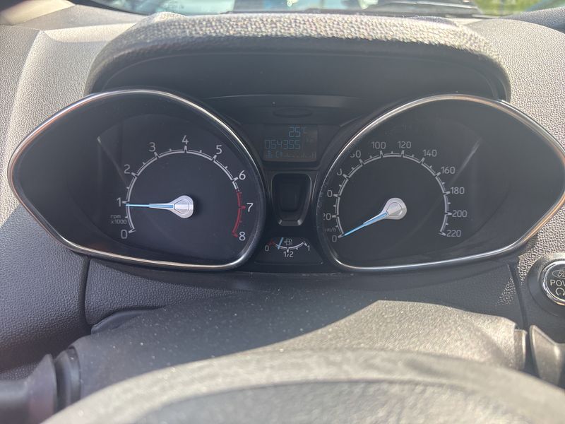 Ford EcoSport 1.0 EcoBoost Titanium — zdjęcie 11