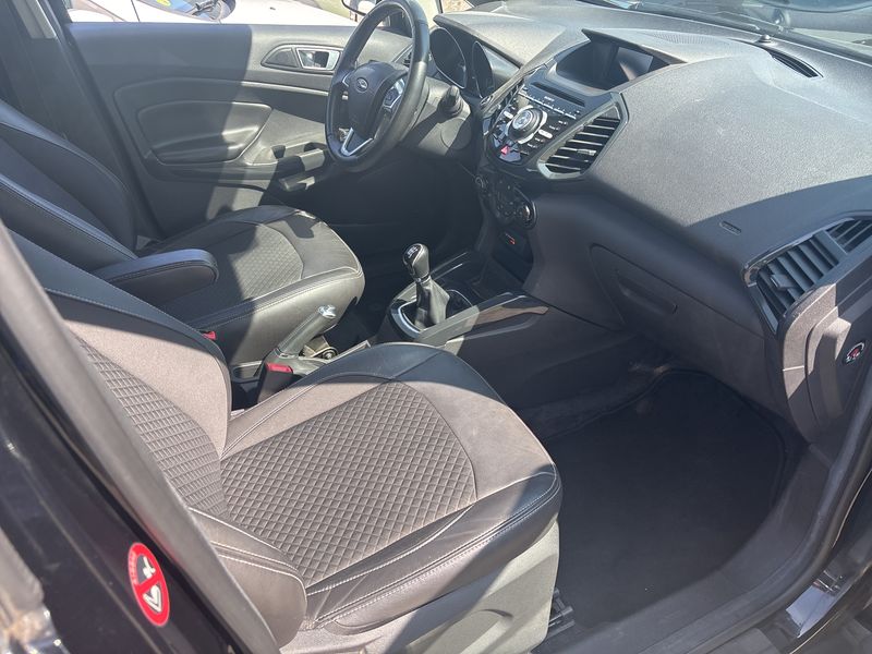Ford EcoSport 1.0 EcoBoost Titanium — zdjęcie 9