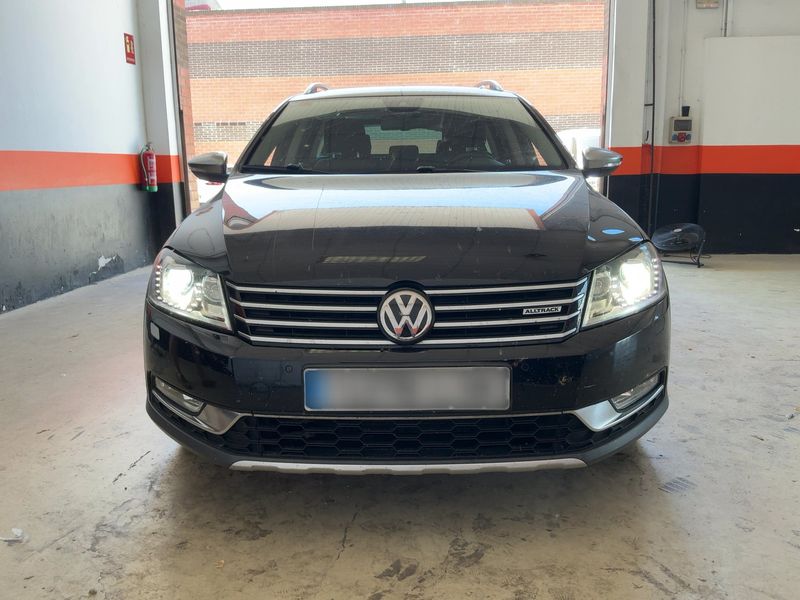 Volkswagen Passat 2.0 TDI Sky 4Motion BlueMotion Tech 2014 – снимка 14