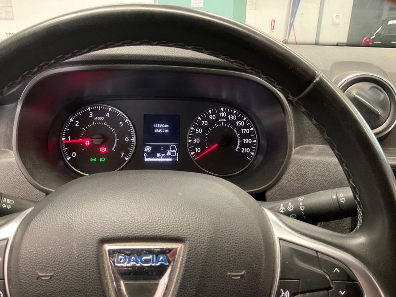 Dacia Duster 1.0 TCe LPG Prestige Up — zdjęcie 13