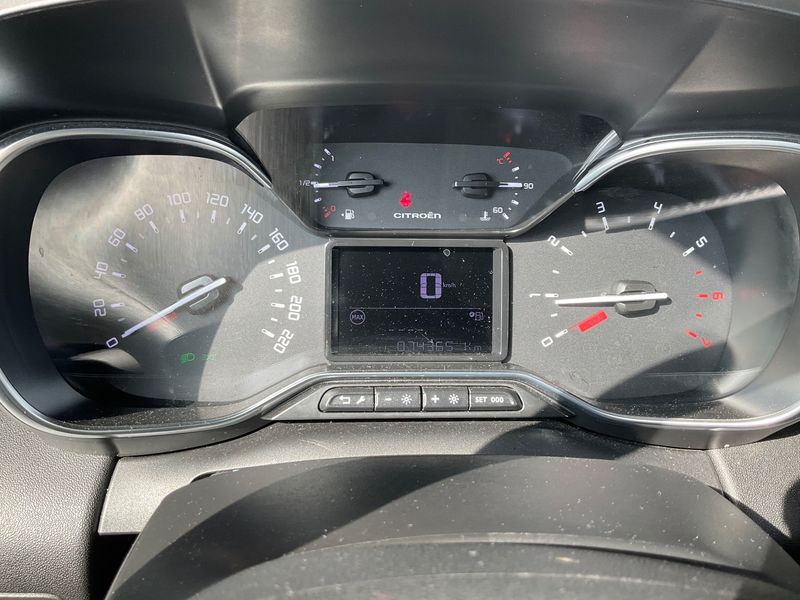 Citroen C3 Aircross 1.5 Blue-HDi Shine — zdjęcie 13