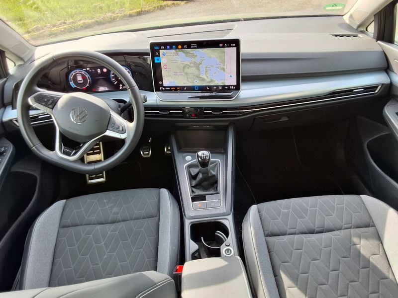 Volkswagen Golf VIII 1.5 TSI Goal — zdjęcie 11