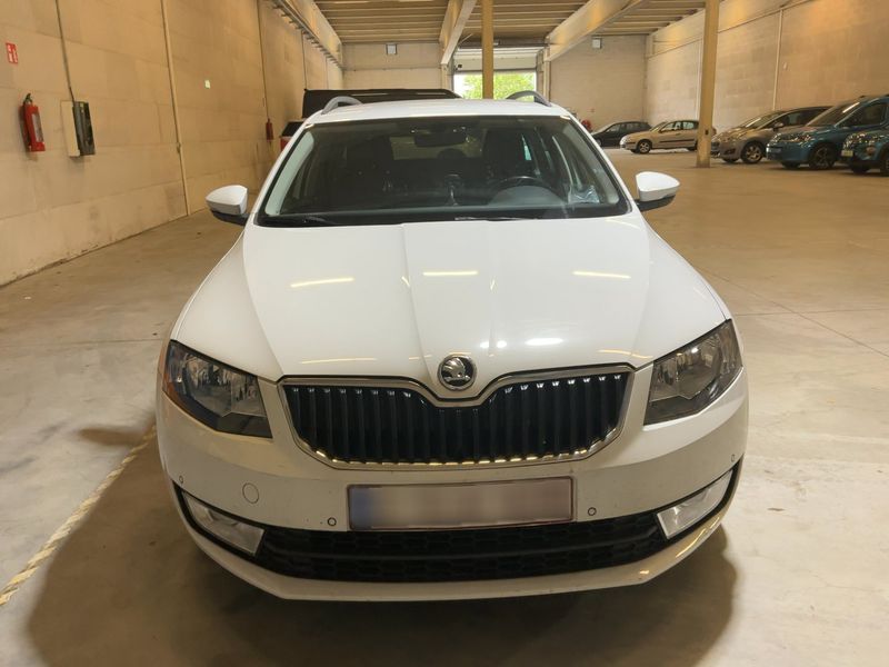Skoda Octavia 1.0 TSI Ambition — zdjęcie 9