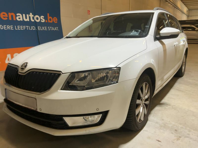 Skoda Octavia 1.0 TSI Ambition — zdjęcie 2