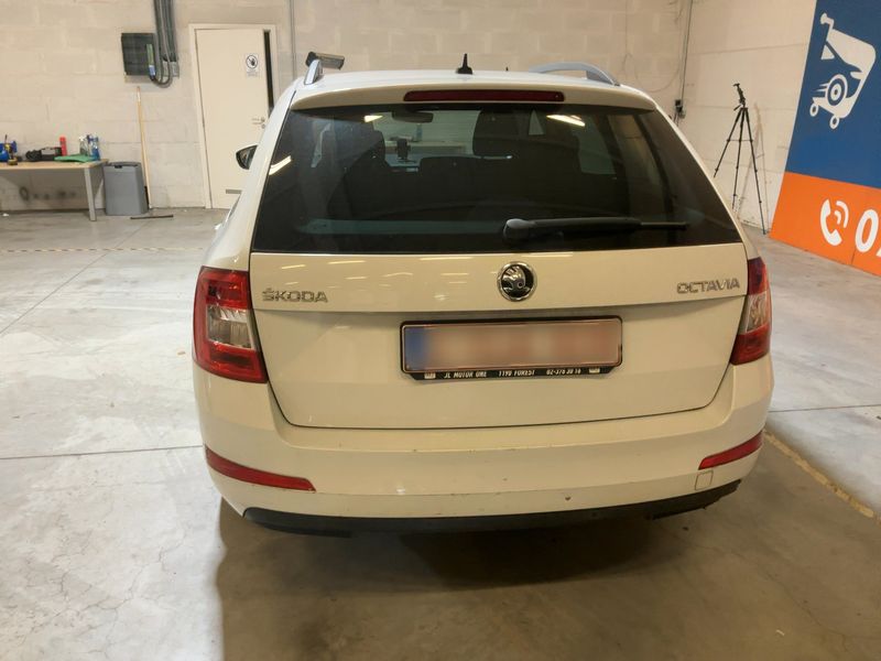 Skoda Octavia 1.0 TSI Ambition — zdjęcie 5
