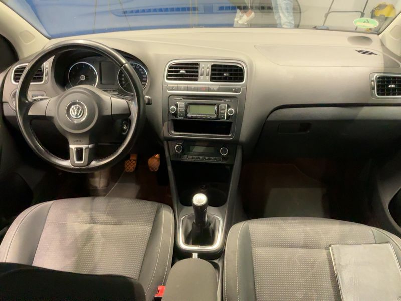 Volkswagen Polo 1.4 FSI Team — zdjęcie 12