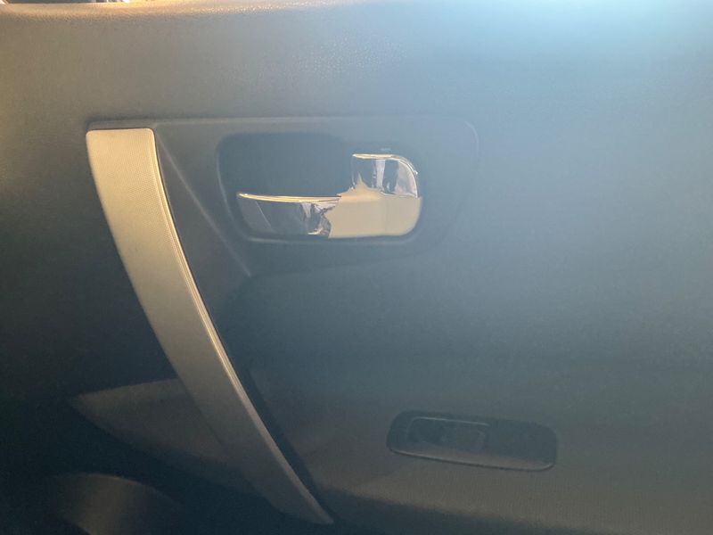 Nissan Qashqai 1.5 dCi Acenta 2010 – снимка 27
