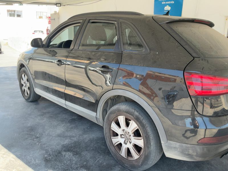Audi Q3 2.0 TDI Advance — zdjęcie 3