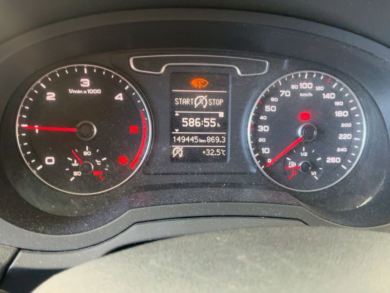 Audi Q3 2.0 TDI Advance — zdjęcie 13