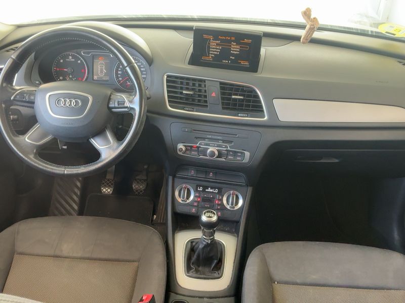 Audi Q3 2.0 TDI Advance — zdjęcie 12