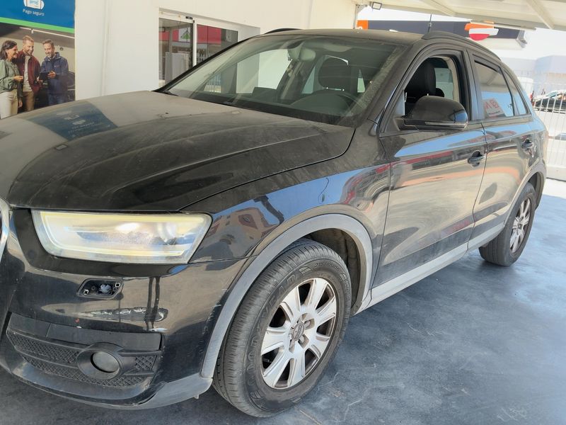 Audi Q3 2.0 TDI Advance — zdjęcie 2