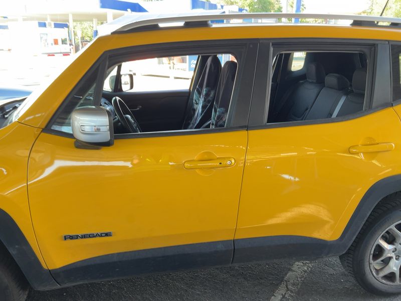 Jeep Renegade 2.0 M-Jet Limited 4WD — zdjęcie 4