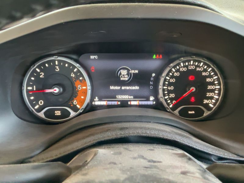 Jeep Renegade 2.0 M-Jet Limited 4WD — zdjęcie 13