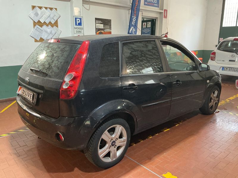 Ford Fiesta 1.25 2008 – снимка 2