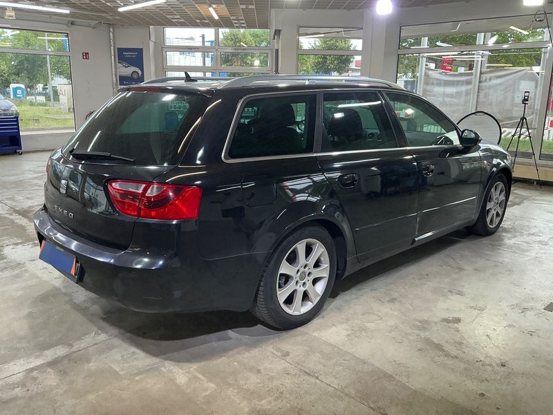 Seat Exeo 2.0 TDI Sport — zdjęcie 2