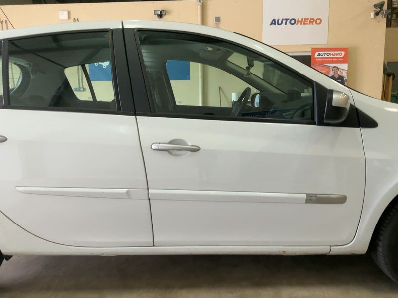 Renault Clio 1.5 dCi Collection Business 2013 – снимка 10