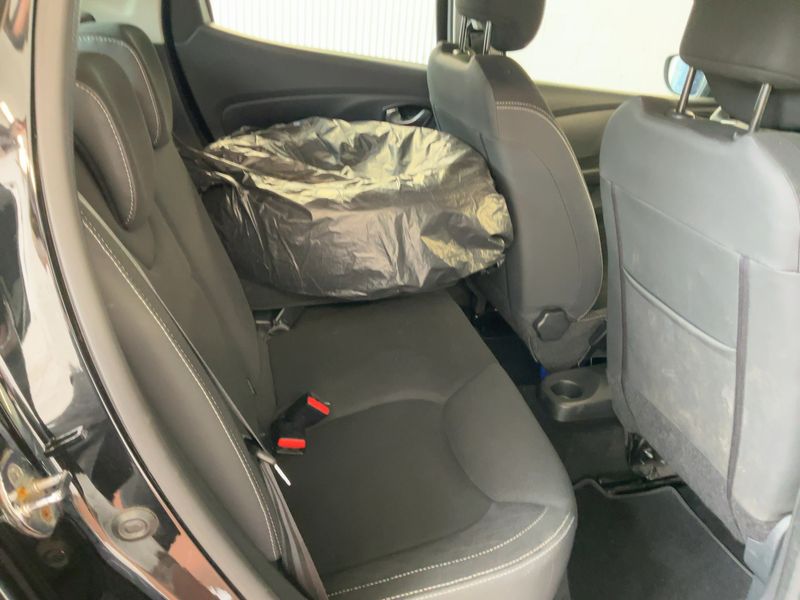 Renault Clio 0.9 TCe Limited — zdjęcie 14