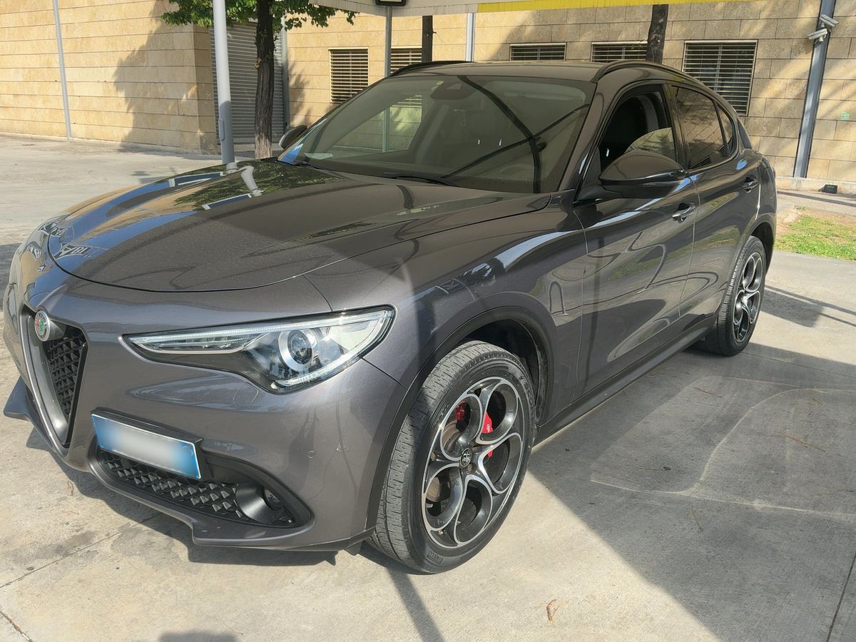 Alfa Romeo 2019