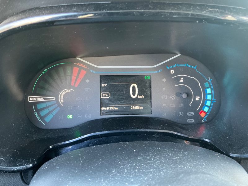 Dacia Spring electric drive 33 kW Comfort Plus — zdjęcie 13