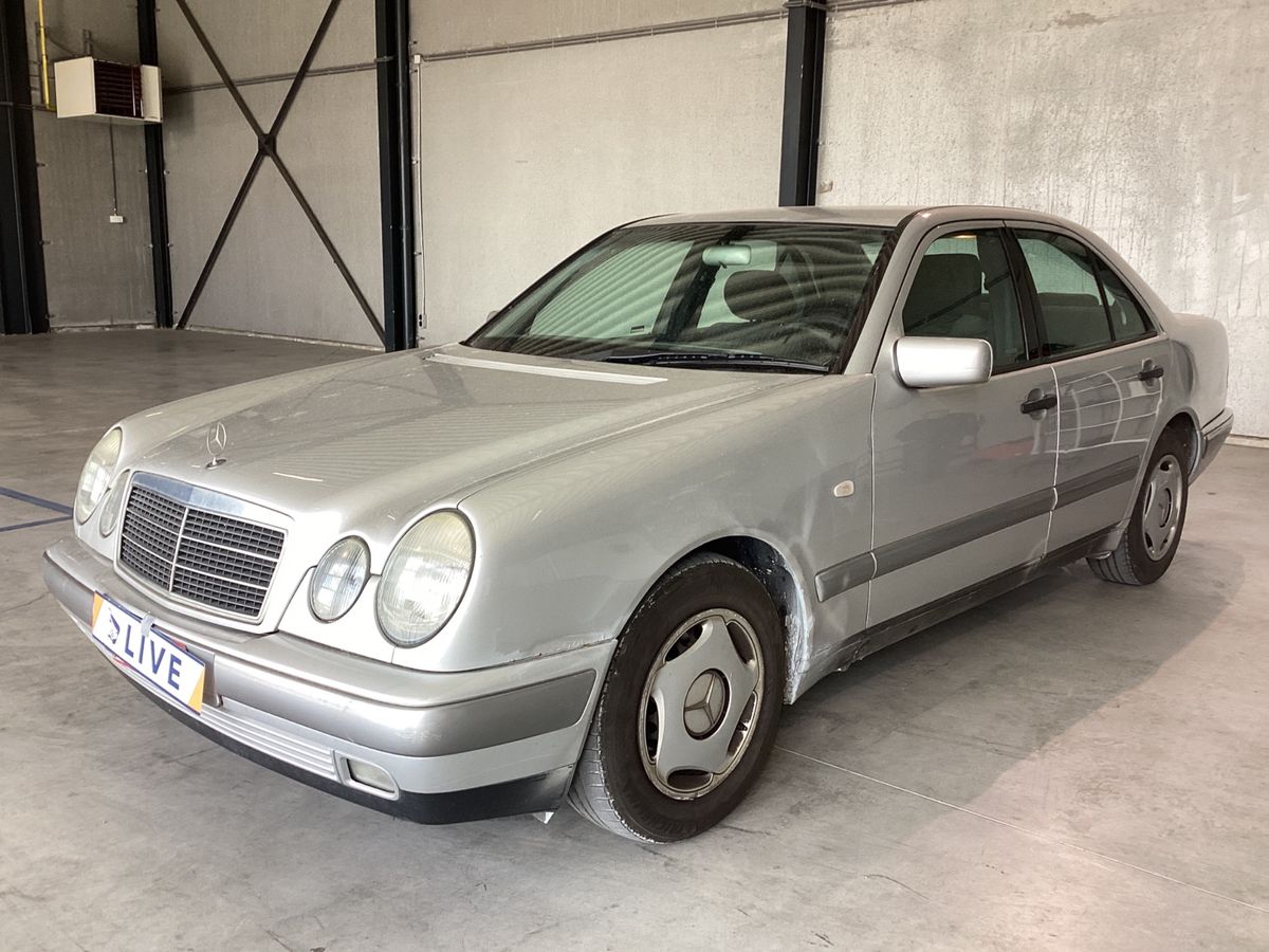 Mercedes-Benz E-Klasse E 220 CDI Classic