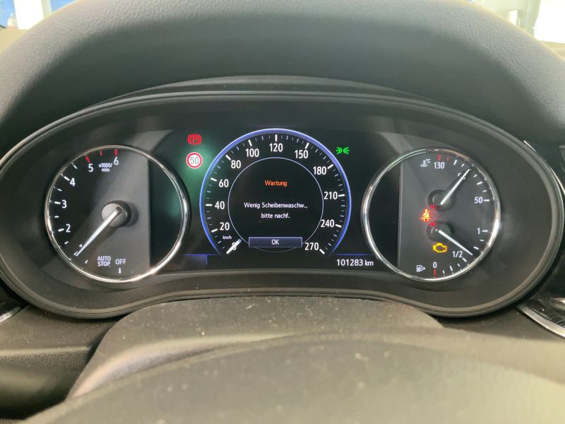 Opel Insignia Sports Tourer 2.0 CDTI Innovation — zdjęcie 13
