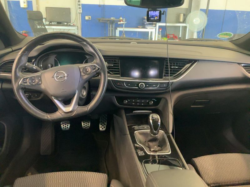 Opel Insignia Sports Tourer 2.0 CDTI Innovation — zdjęcie 12