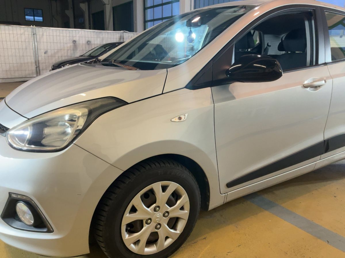 Hyundai i10 1.0 Black Line