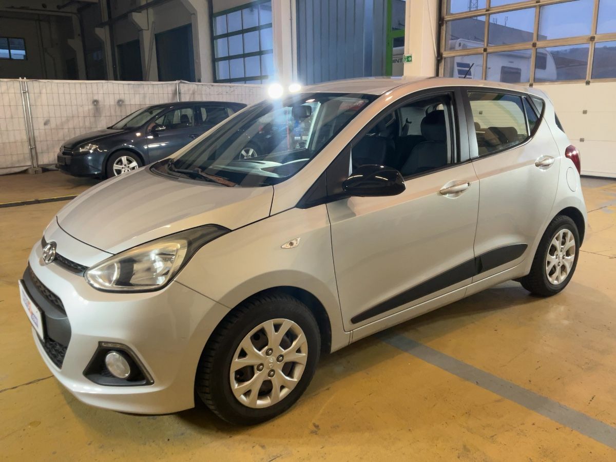 Hyundai i10 1.0 Black Line