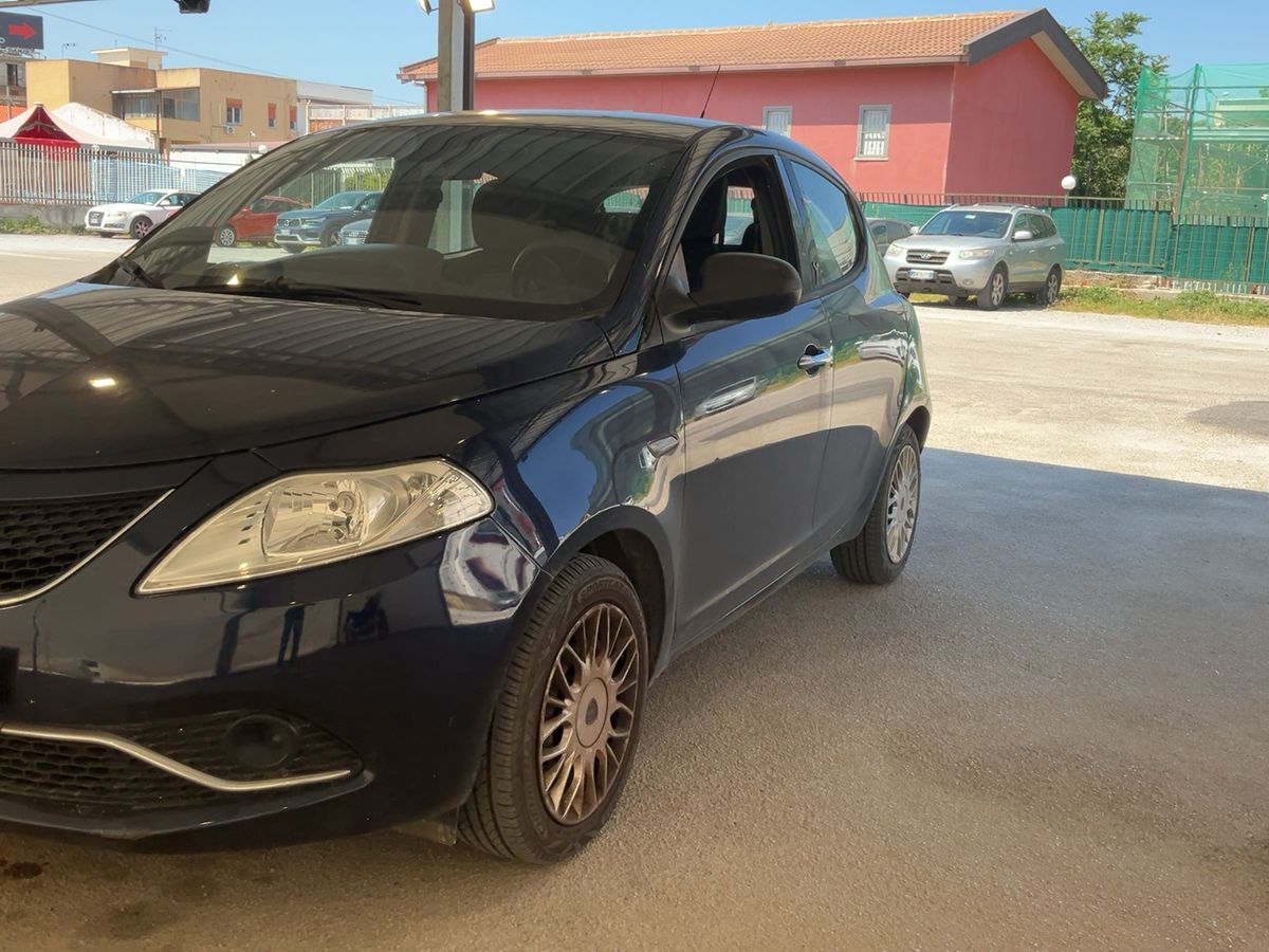Lancia Ypsilon d'occasion