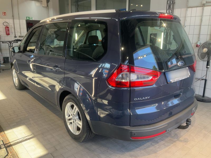 Ford Galaxy 1.6 TDCi Business Edition — zdjęcie 3