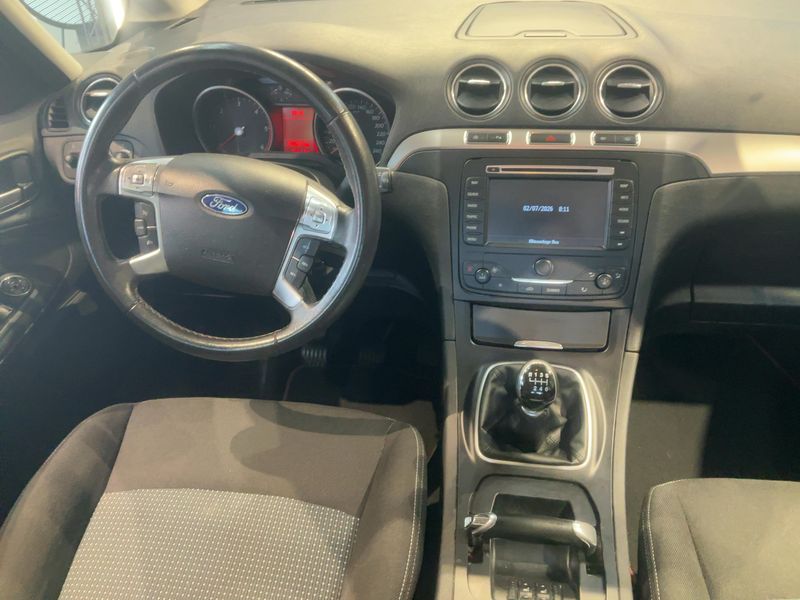 Ford Galaxy 1.6 TDCi Business Edition — zdjęcie 12