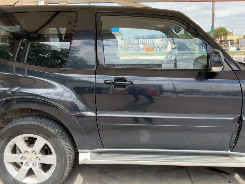 Mitsubishi Pajero 3.2 DI-D Intense — zdjęcie 7