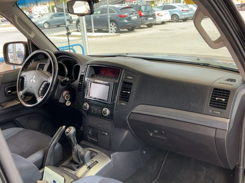Mitsubishi Pajero 3.2 DI-D Intense — zdjęcie 12