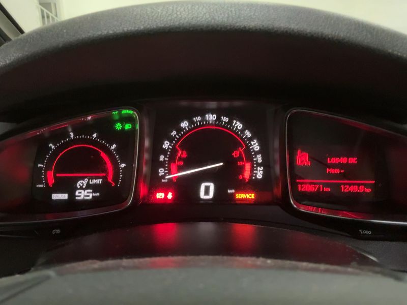 DS Automobiles DS5 1.6 Blue-HDi Style — zdjęcie 13