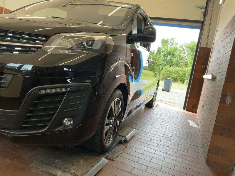 Opel Zafira Life 2.0 Diesel Elegance M (L2) — zdjęcie 2
