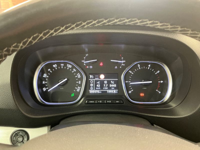 Opel Zafira Life 2.0 Diesel Elegance M (L2) — zdjęcie 13