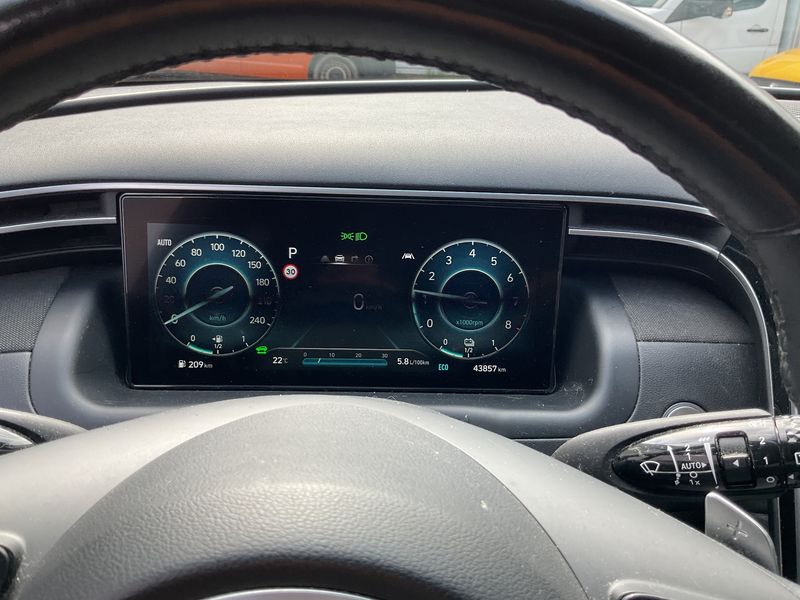 Hyundai Tucson 1.6 T-GDI Mild-Hybrid Trend 4WD — zdjęcie 13