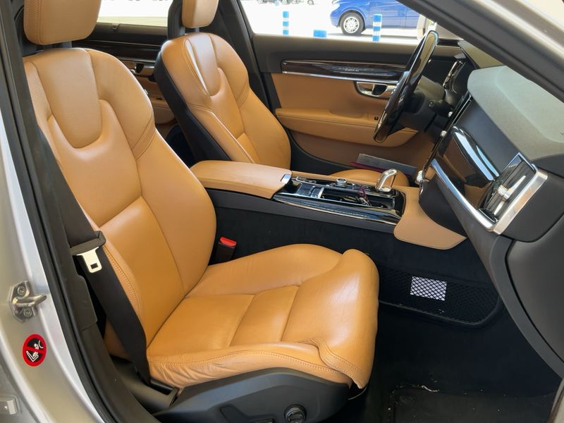 Volvo V90 2.0 T8 Plug-in Hybrid Inscription AWD — zdjęcie 11