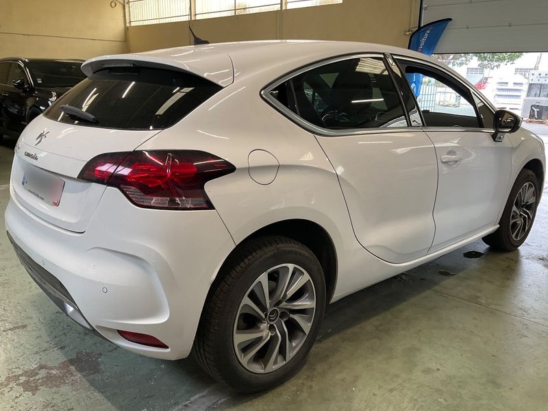 Citroen DS4 1.6 e-HDi Executive 2015 – снимка 8
