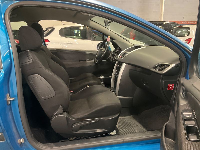 Peugeot 207 1.6 HDi Premium 2007 – снимка 3