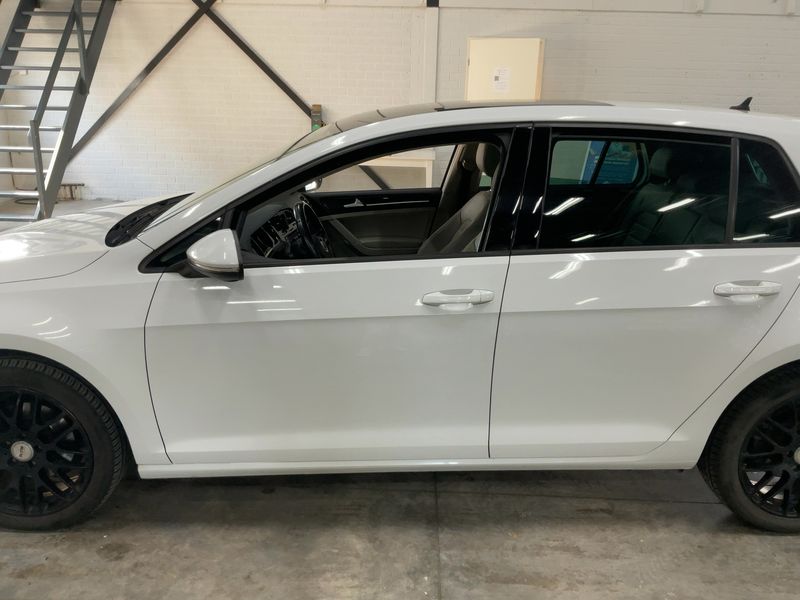 Volkswagen Golf VII 1.4 TSI Highline BlueMotion Tech — zdjęcie 4