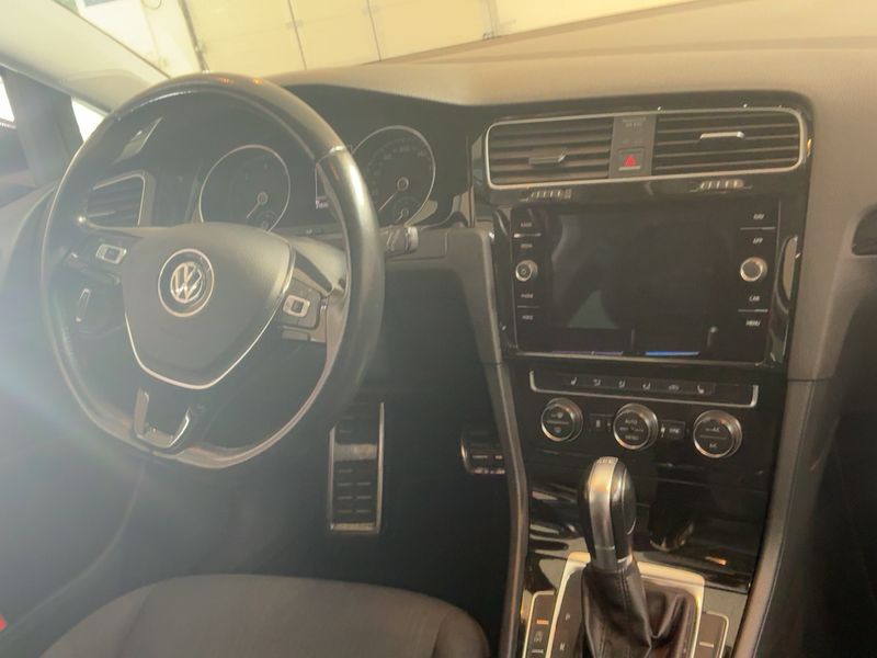 Volkswagen Golf VII 2.0 TDI Sound 2017 – снимка 18