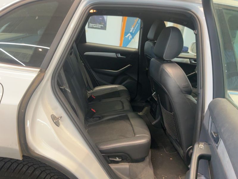 Audi Q5 2.0 TDI quattro — zdjęcie 14