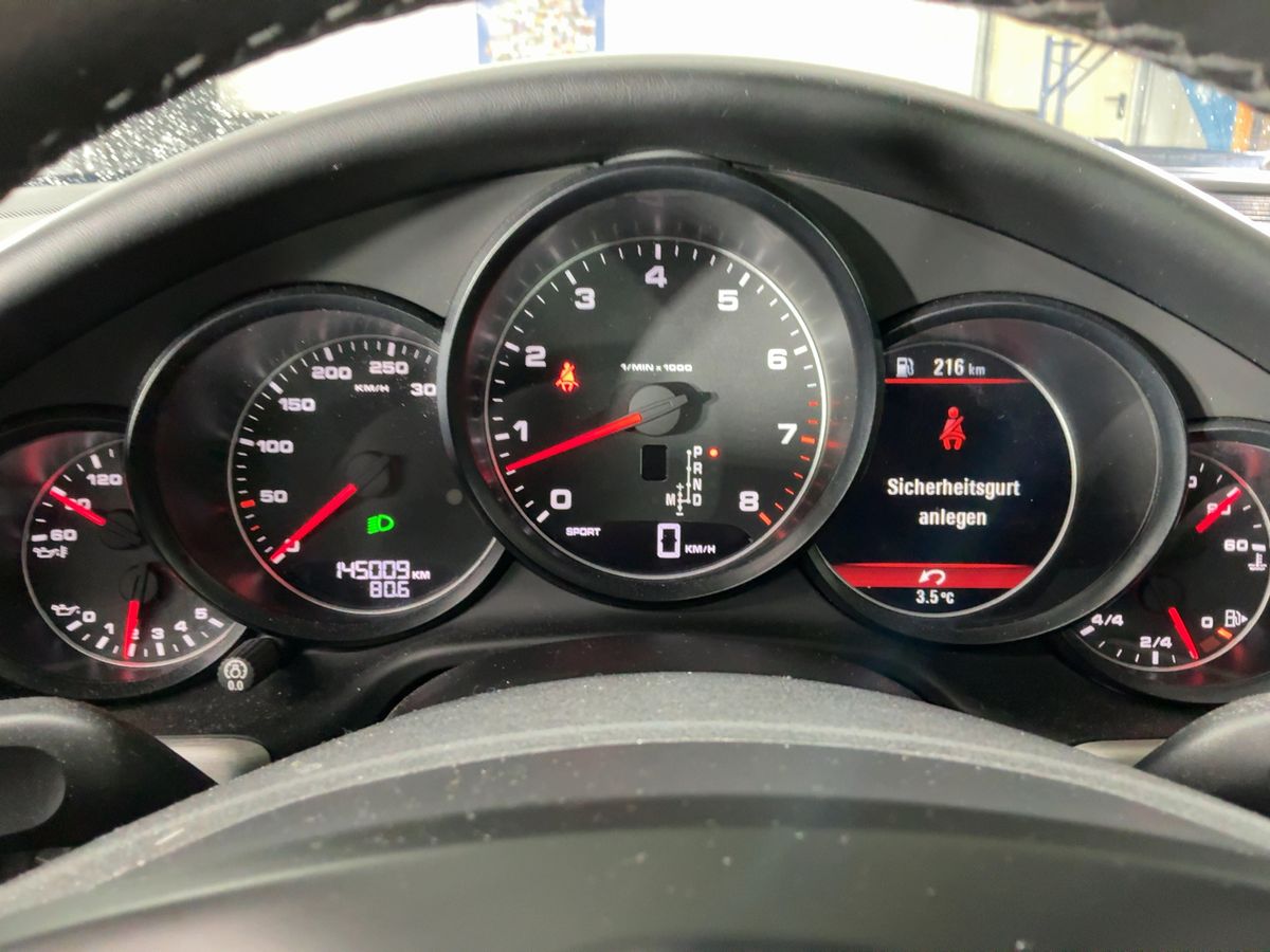 Porsche Panamera 2012 — photo 20