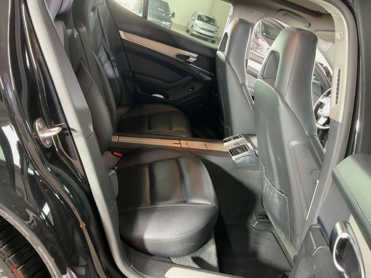 Porsche Panamera 2012 — photo 21