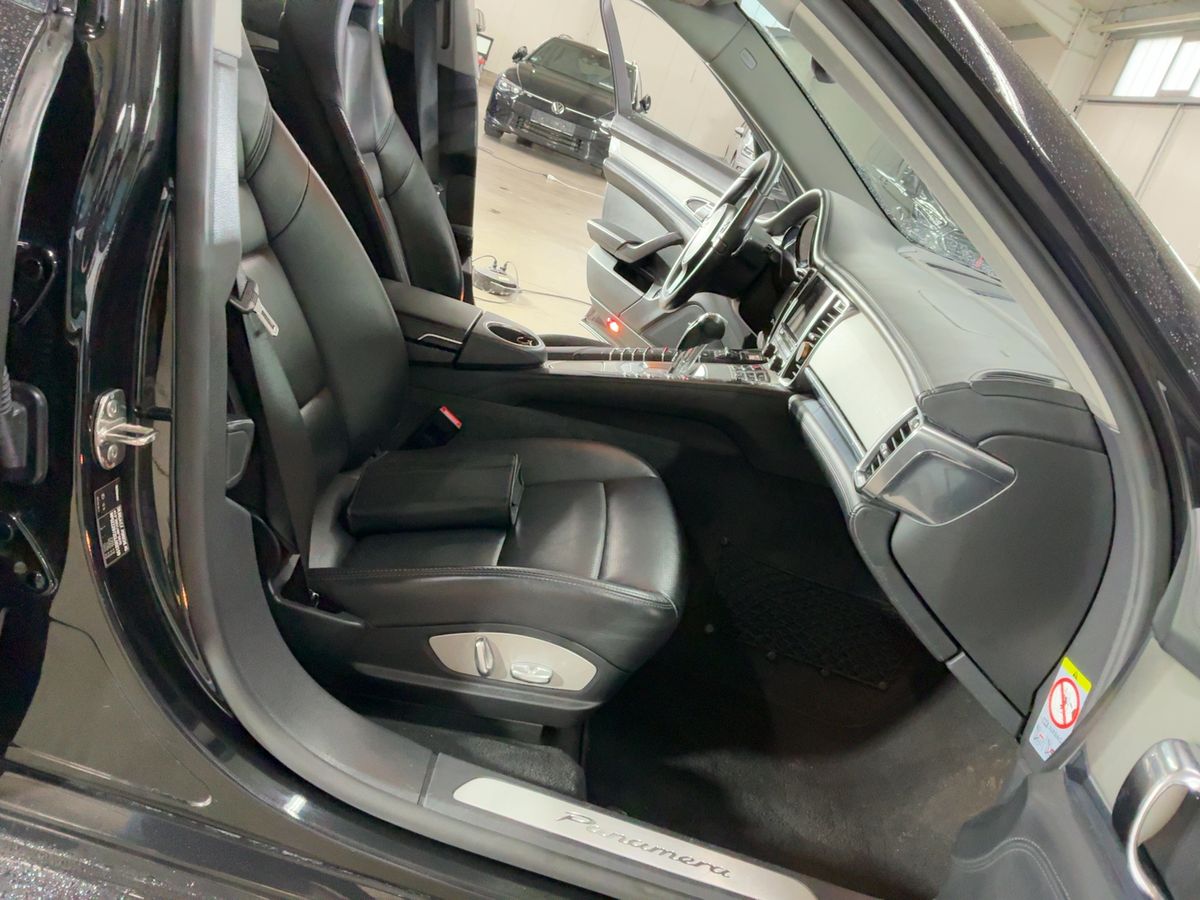 Porsche Panamera 2012 — photo 18